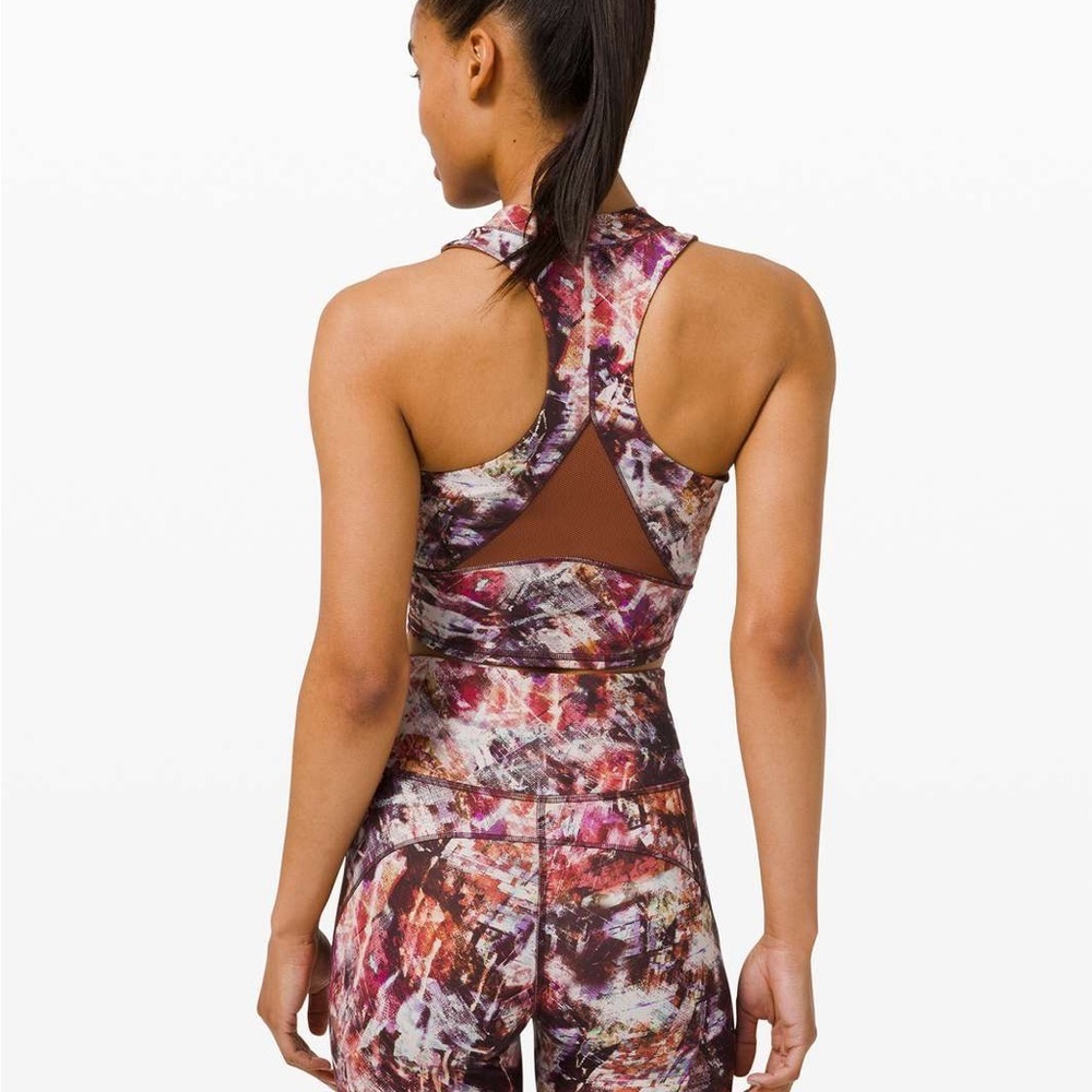 Lululemon Everlux and Mesh Cropped Tank Size 6 - Picture 5 of 8